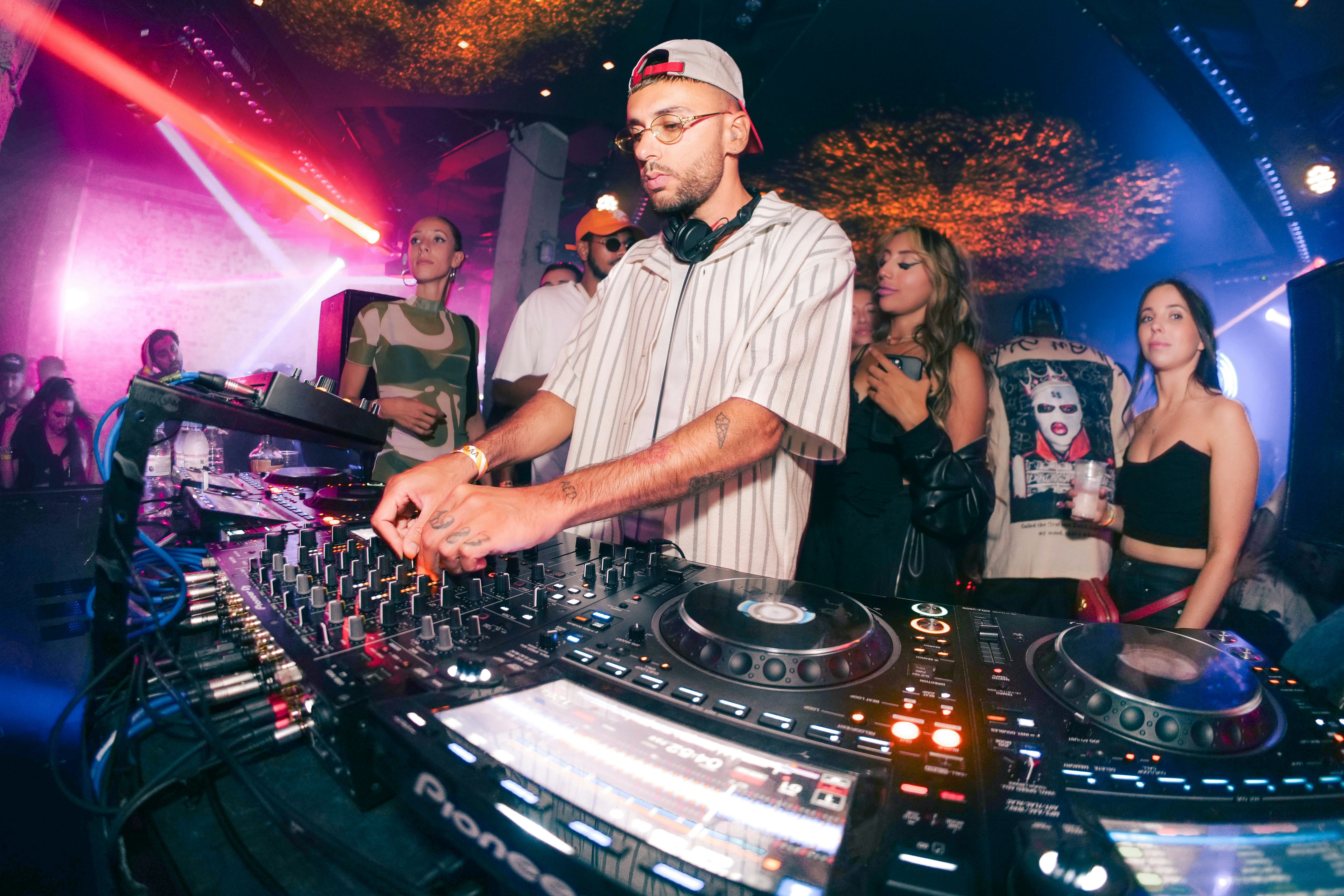 DJ avondvullend
